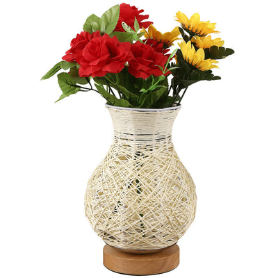 Moderner Rattan-Kreativvase-Design-LED-Tischlampe 