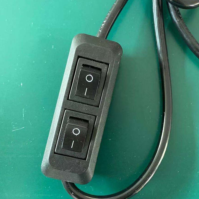 Moderne minimalistische Tischlampe aus Stoff mit einfarbiger Hardware und 1 Licht 