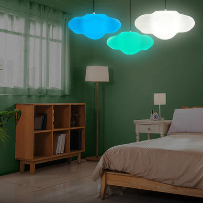 Modernes schwebendes Wolkendesign aus Harz, bunte LED-Pendelleuchte 