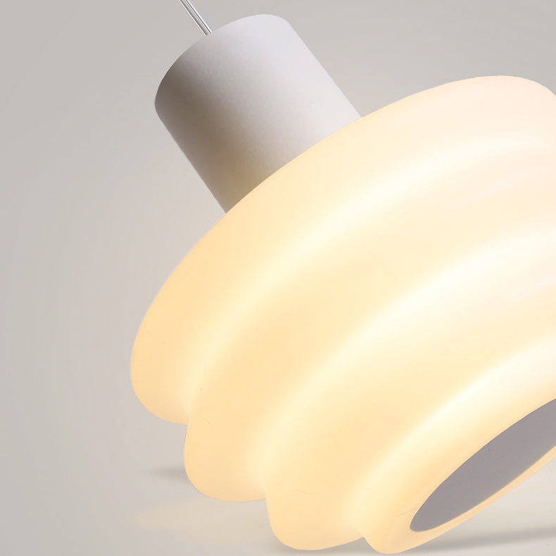ضوء قلادة LED بلاستيكي دائري متعدد الطبقات من الحديد المدلفن لغرفة النوم بتصميم اسكندنافي معاصر 