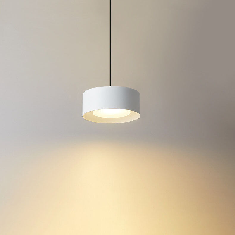 Moderne minimalistische LED-Pendelleuchte mit rundem Kopf aus Eisen