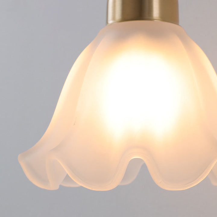 Moderne nordische 1-flammige Wandleuchte aus Glas in Blumenblatt-Optik und Kupfer für das Schlafzimmer 
