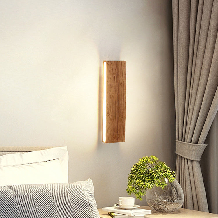 Applique murale à bande LED en bois massif simple 