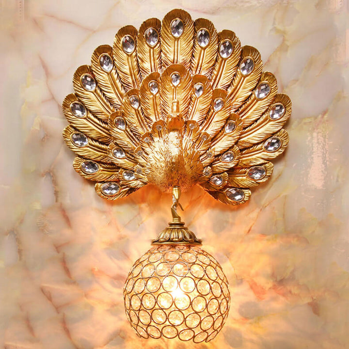 Europäische Vintage Kristall Pfau Form 1-Licht Wandleuchte 