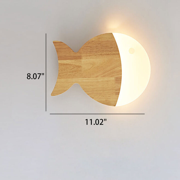 Nordische minimalistische Fisch-LED-Wandleuchte aus Eichenholz 