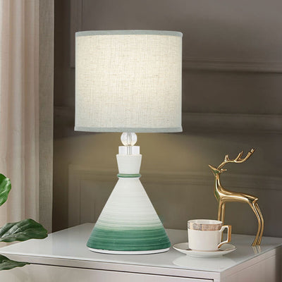 Nordic Minimalist Fabric Shade Gradient Green Cone Ceramic Base 1-Light Tischlampe