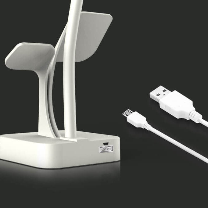 Moderne klappbare Doppellampen-Plug-In-Stations-Tischlampe