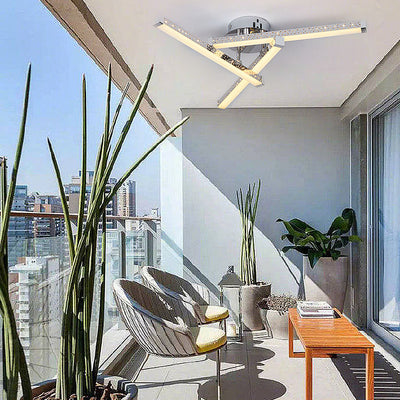 Moderne minimalistische dreieckige hohle LED-Deckenleuchte zur halbversenkten Montage 