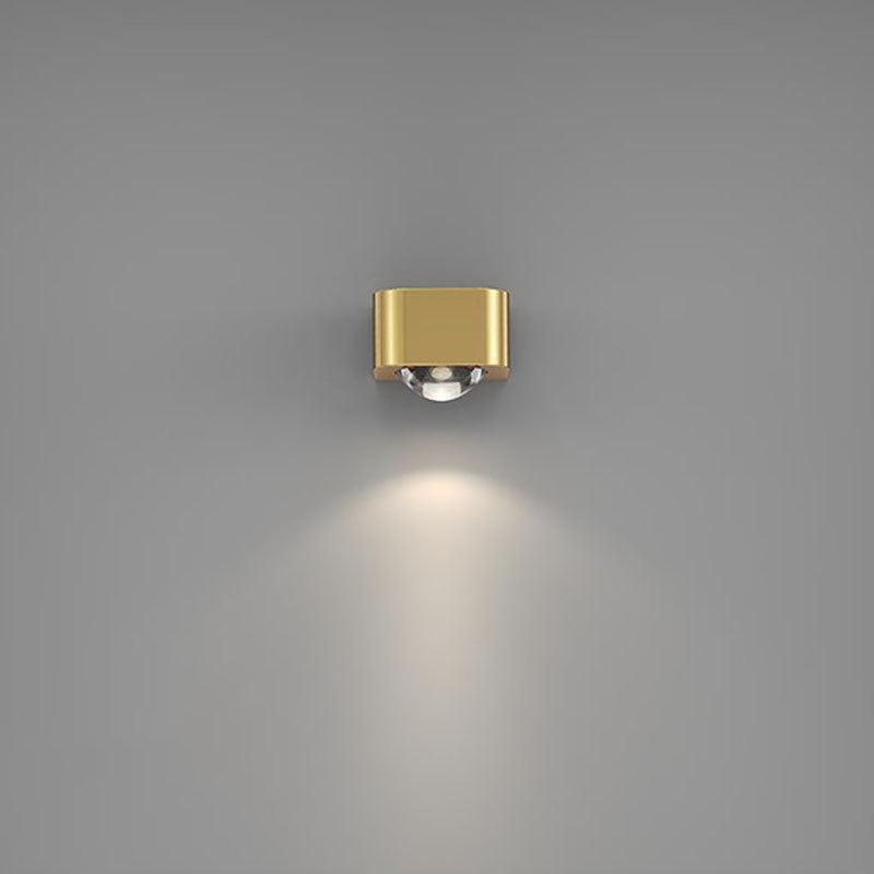 مصباح حائط LED مضيء لأعلى ولأسفل بتصميم مكعب مستطيل مستدير من النحاس العصري البسيط لغرفة النوم 