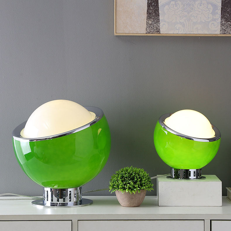 Lampe de table à 1 lumière en verre et fer à tête ronde moderne et colorée 