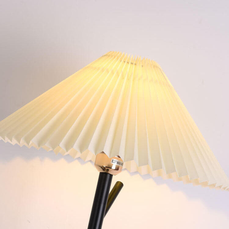 Nordic Minimalist Solid Color Pleated Iron PVC 1-Light Standing Floor Lamp