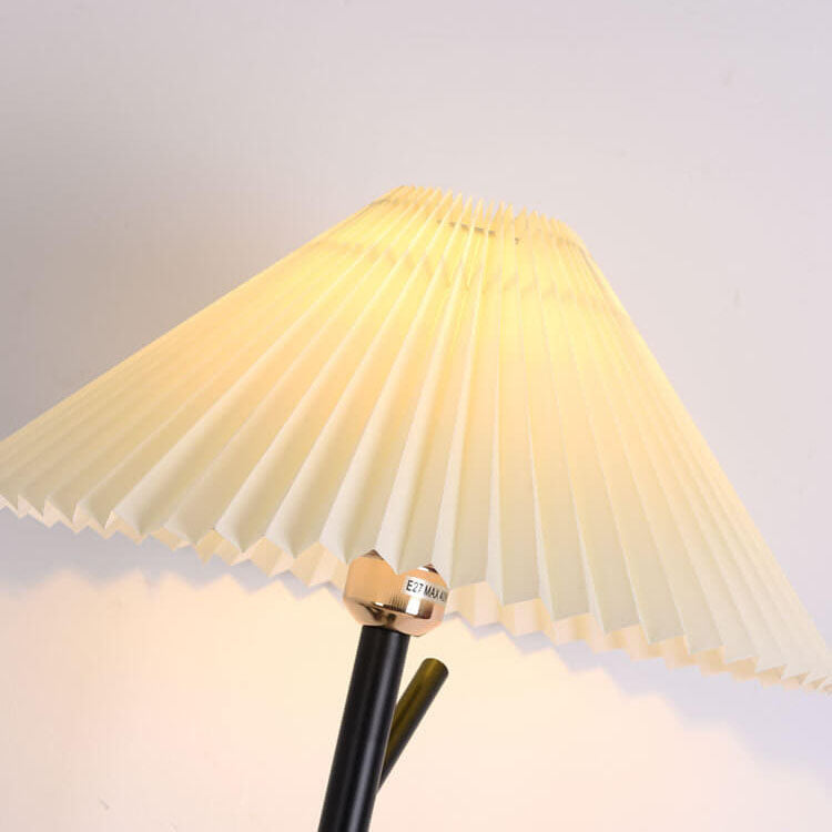 Nordische minimalistische plissierte Lampenschirm-Baum-Zweig-Stehlampe mit 1 Licht