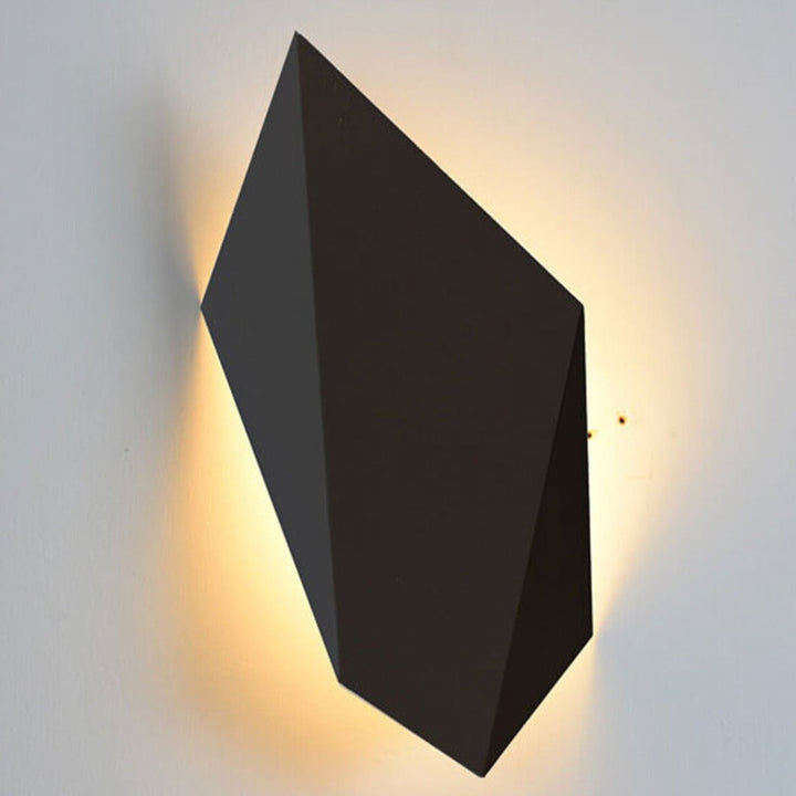 Aplique de pared LED contemporáneo nórdico de hierro con diseño geométrico de rombos para sala de estar y dormitorio 