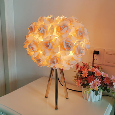 Nordic Creative Rose Metal LED Table Lamp