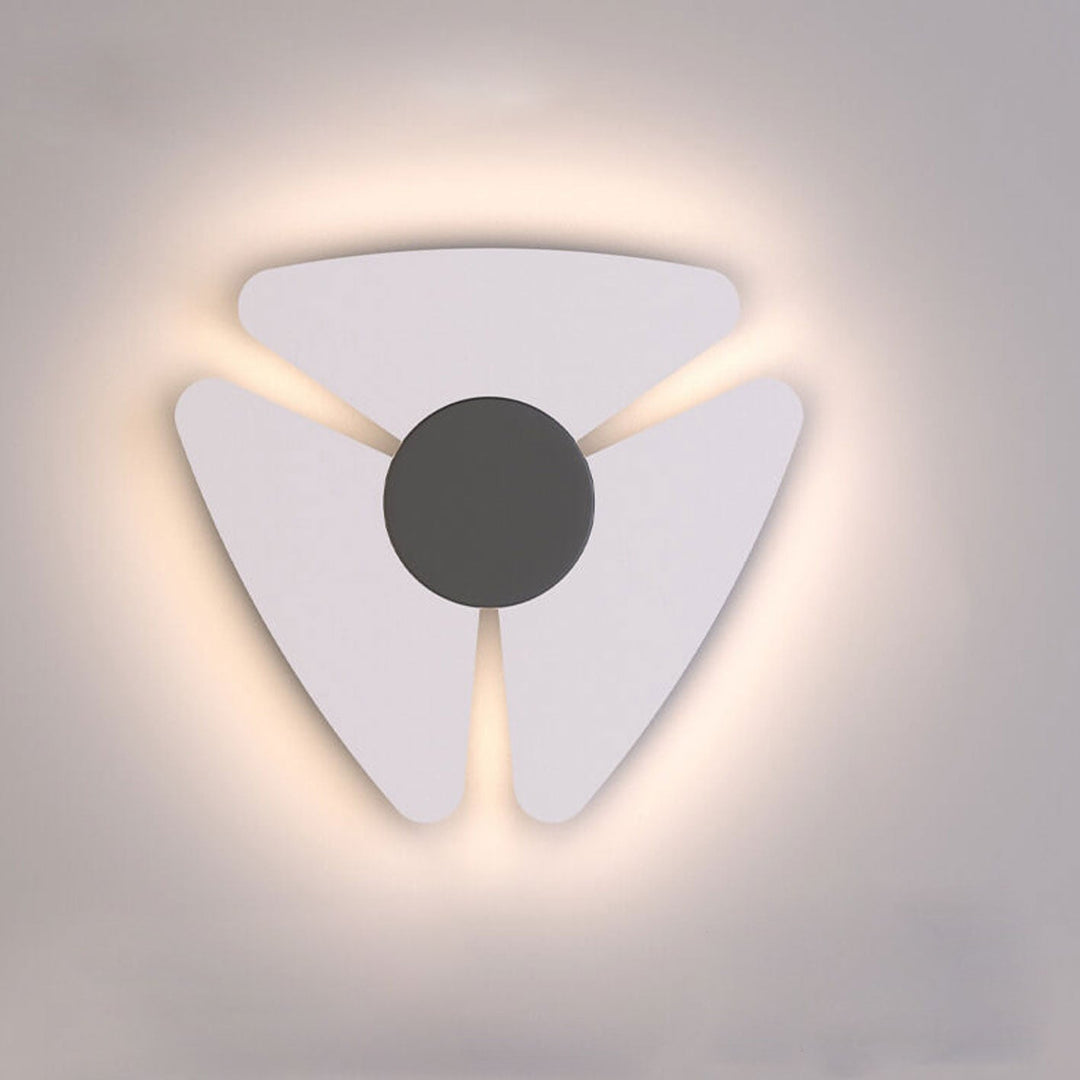 Conception de ventilateur triangulaire créatif nordique Lampe murale LED 