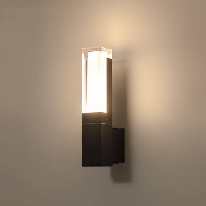 مصباح جداري LED بغطاء أكريليك حديث مقاوم للماء برأس واحد ومزدوج للاستخدام الخارجي 