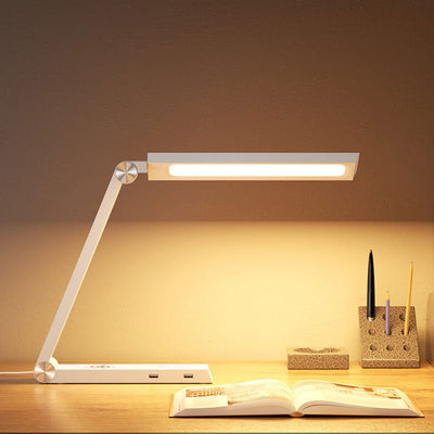 Intelligentes kreatives dreieckiges kabelloses Aufladen mit rotierender Touch-LED-Schreibtischlampe