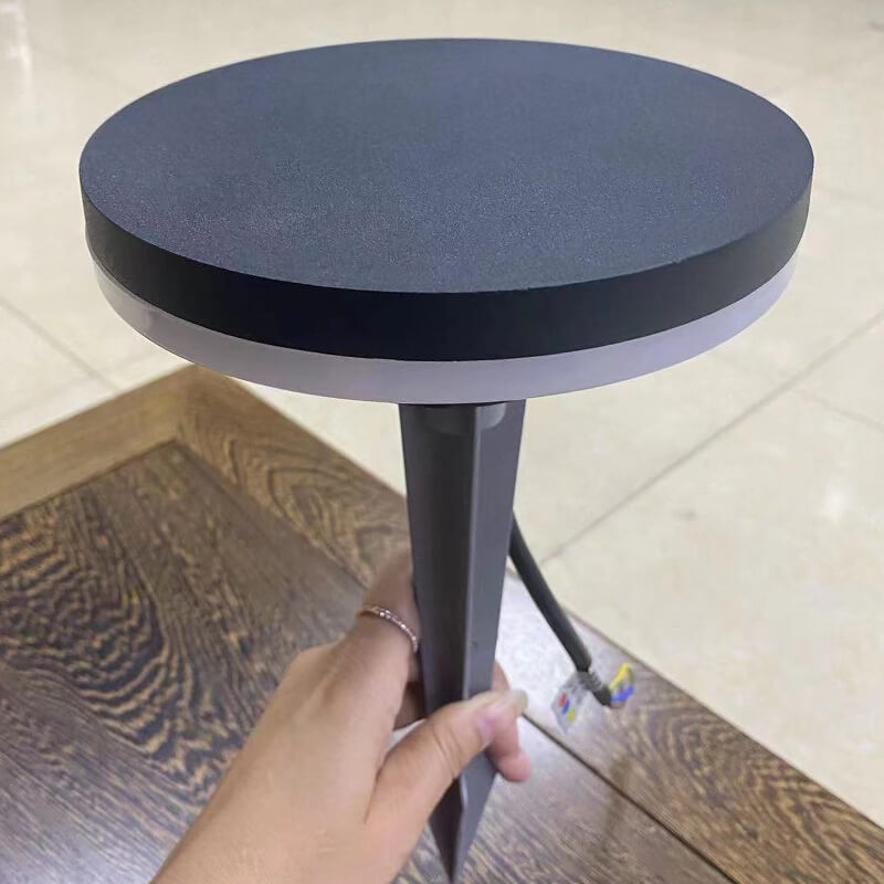 أضواء أرضية خارجية بمقابس أرضية LED من الألومنيوم بتصميم بسيط وحديث للحديقة 