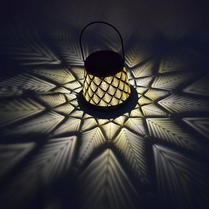Lanterne creuse en fer créatif pour lumière de jardin solaire, lumière de paysage de jardin extérieur 