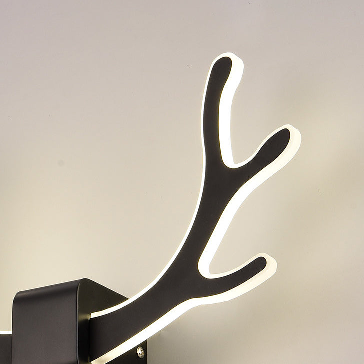 Zeitgenössische kreative Geweih Eisen Acryl LED Wandleuchte Lampe für Schlafzimmer 