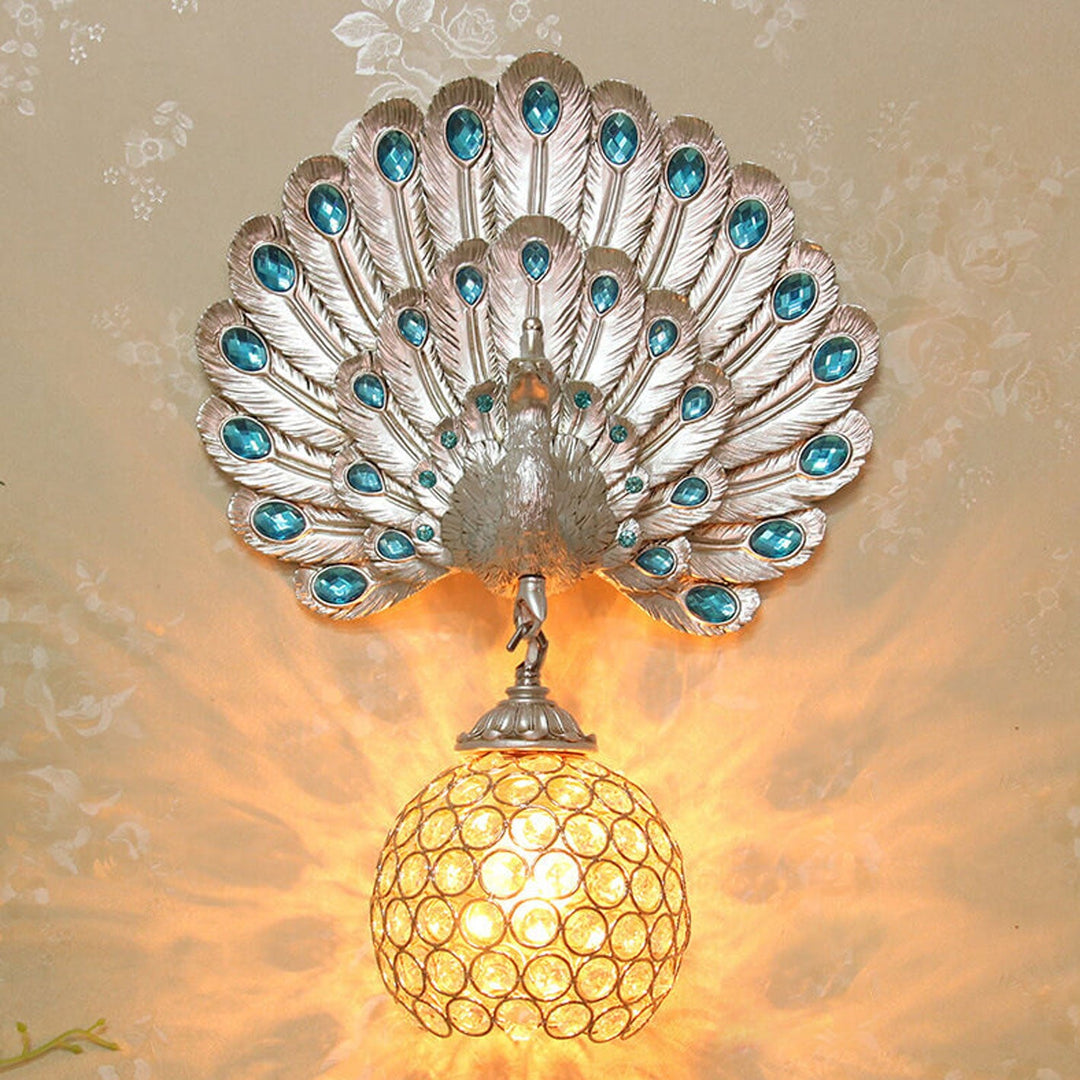 Europäische Vintage Kristall Pfau Form 1-Licht Wandleuchte 