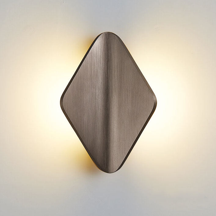 مصباح حائط LED من الألمنيوم بشكل معين منحني حديث 