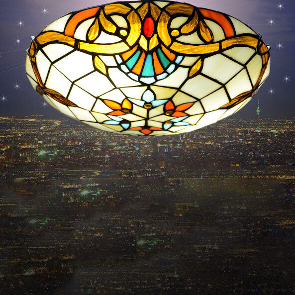 Traditionelle runde Deckenleuchte im europäischen Barockstil aus Buntglas, Eisen und Kupfer mit 2/3/4 Flammen für das Wohnzimmer 