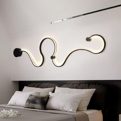 Modern Long Aluminum Snake Shaped 1-Light Curved LED Wall Sconce Lamp