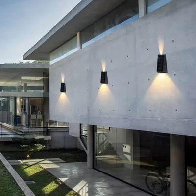 Applique murale LED solaire trapézoïdale simple pour l'extérieur, RVB, pour Patio 