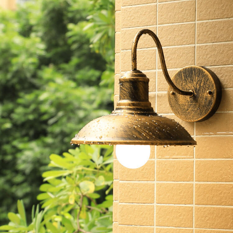 Applique Murale Extérieure Étanche en Fer Style Loft Rétro avec Dôme et Bras Courbé, 1 Lumière 
