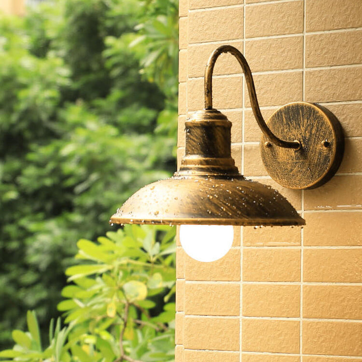 Applique Murale Extérieure Étanche en Fer Style Loft Rétro avec Dôme et Bras Courbé, 1 Lumière 