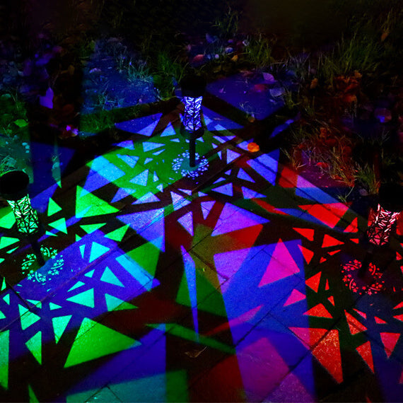 Lumière de chemin à insertion au sol pour jardin extérieur LED avec design creux de colonne solaire 