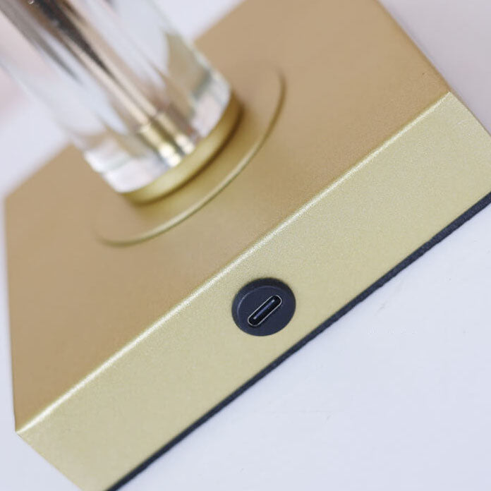 Lampe de table moderne minimaliste en tissu plissé en forme de cône avec matériel en cristal à 1 lumière 