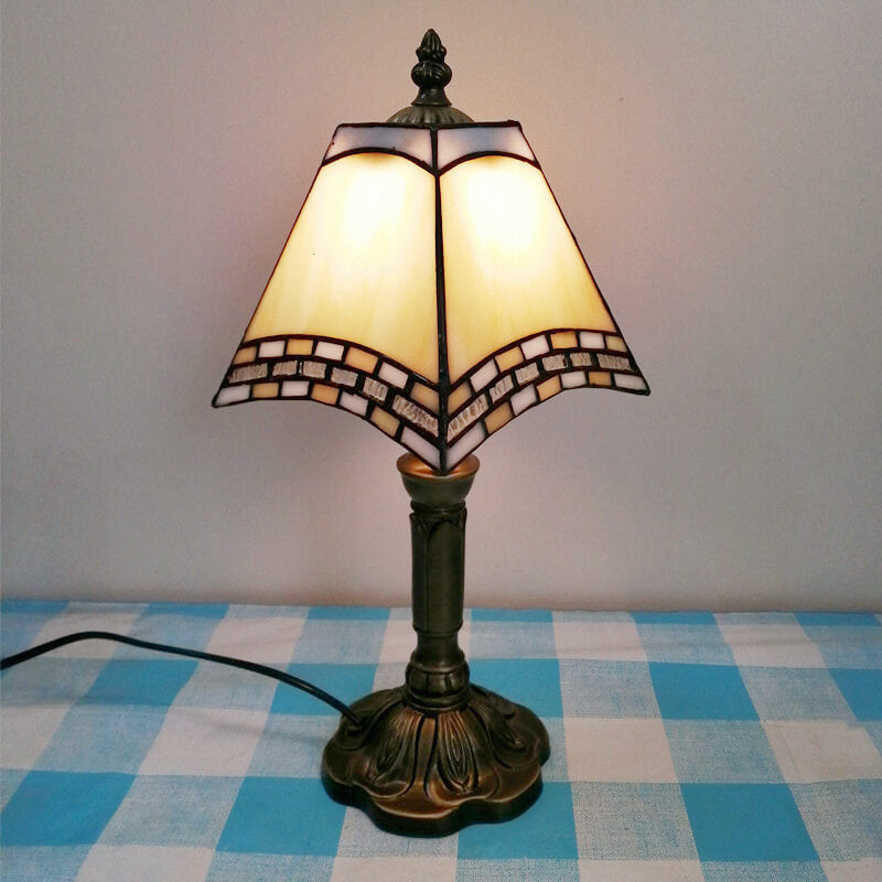 European Vintage Tiffany Square Stained Glass Iron 1-Light Table Lamp