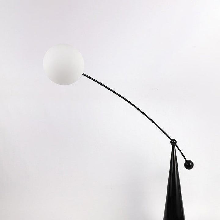 Zeitgenössische kreative konische Basis Angelrute Orb Eisen Glas 1-Licht Stehlampe für Wohnzimmer 