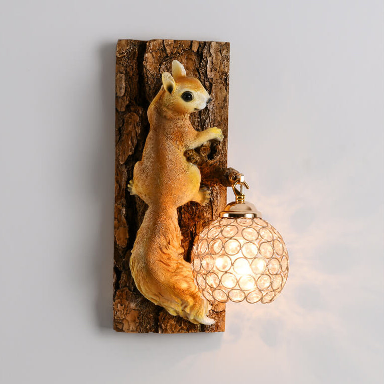Creative Squirrel Nut Resin 1-Light Wall Sconce Lamp