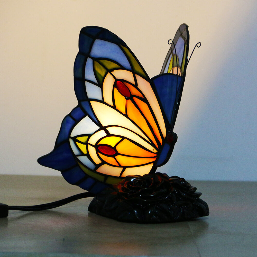 Traditionelle Tiffany-Glas-Harz-Schmetterlingsform Nachtlicht 1-flammige Tischlampe für Schlafzimmer &amp; Wohnzimmer 