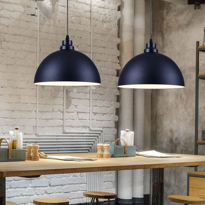 Luminaire suspendu industriel simple à 1 lumière avec couvercle en forme de dôme en fer 