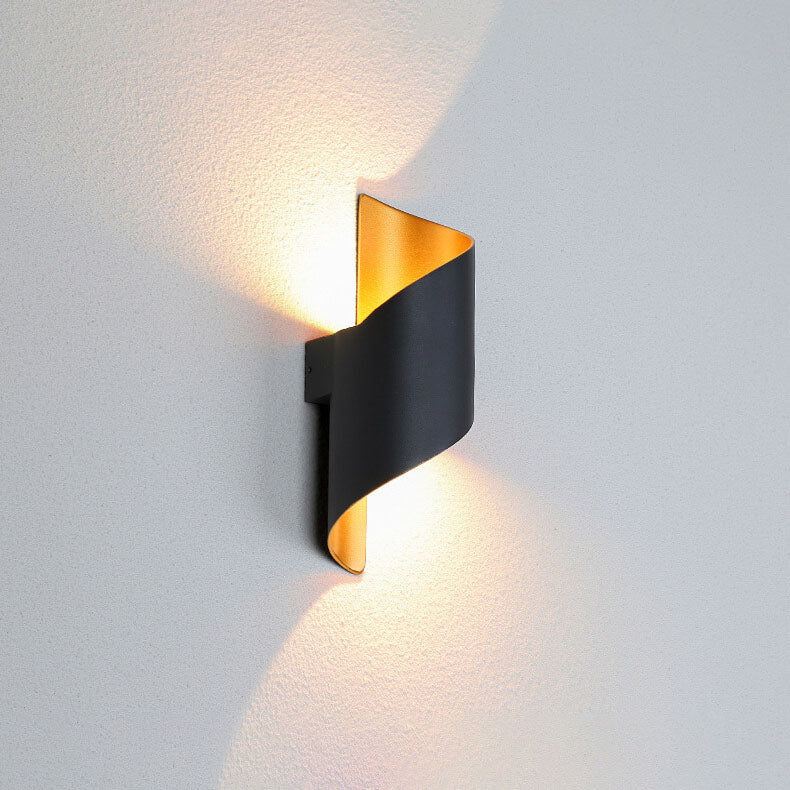 Modern Creative Bending Aluminum Outdoor Indoor Waterproof LED Wall Sconce Lamp