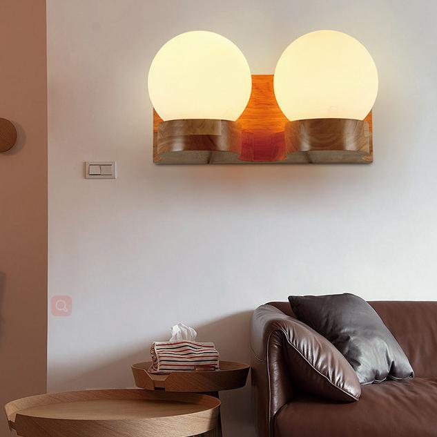 Nordic Modern Massivholz Kugel 1/2 Lichter Wandleuchte 