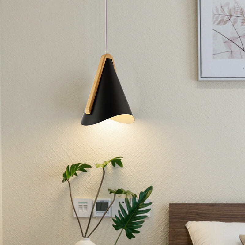 Suspension Luminaire Nordique Simple Cône à 1 Lumière 