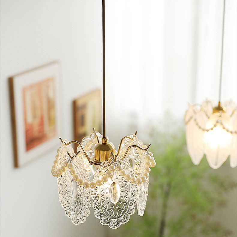 Traditional French Feather Pearl Petal Hardware Glass 1-Light Pendant Light For Bedroom