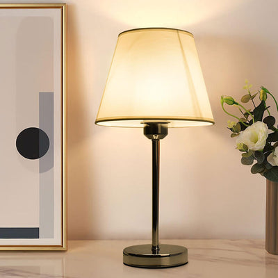Lampe de table européenne rétro en tissu à 1 lumière 