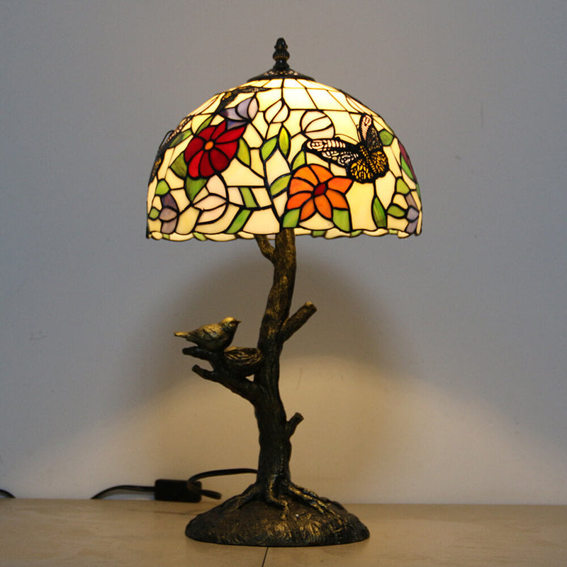 Lampe de table à 1 lumière en verre teinté avec design de papillon et rose Art Tiffany 