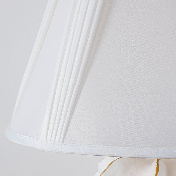 Lampe de table à 1 lumière à base de résine rayée en tissu blanc de luxe moderne 