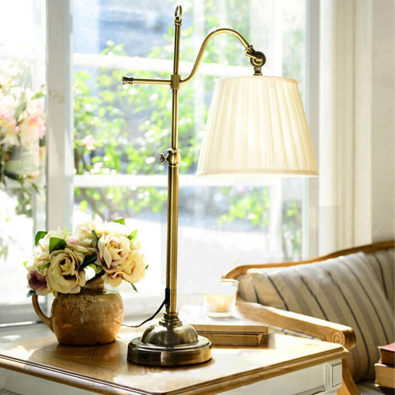 European Retro Industrial Long Arm Folding 1-Light Table Lamp
