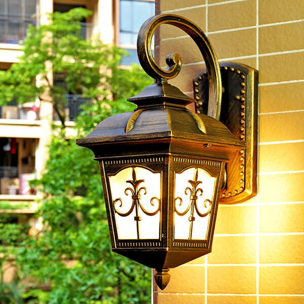 European-style Vintage Square Lantern Outdoor Waterproof Wall Sconce Lamp