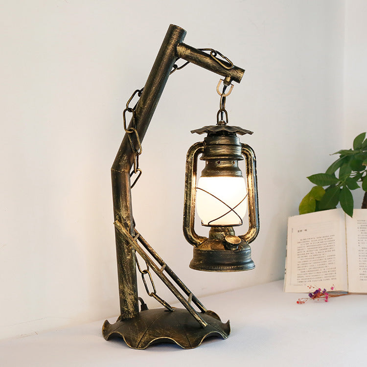 Retro-Kerosinlampe Eisen Bronze 1-Licht Tischlampe 