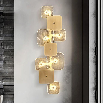 مصباح حائط LED مربع من الزجاج والنحاس في تصميم فن ما بعد الحداثة 