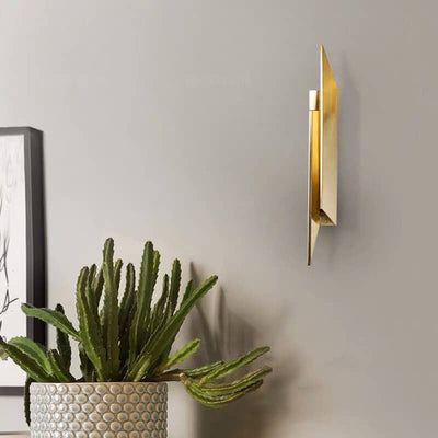 Modern Minimalist Golden Geometric 1-Light Wall Sconce Lamp